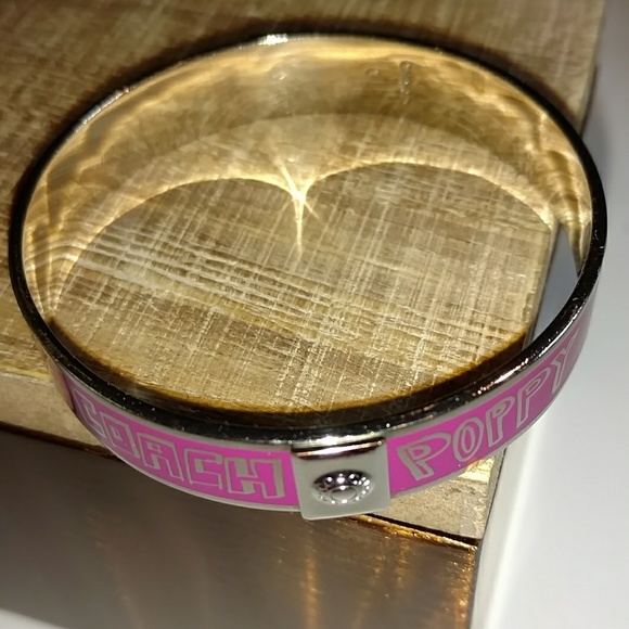 COACH POPPY HEART BANGLE BRACELET - Picture 7 of 8